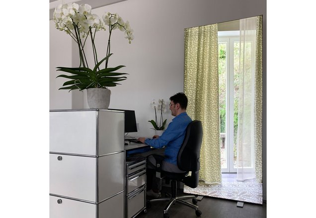 Caja de luz LED como separador de ambientes – ADO Goldkante Caja de luz LED como separador de espacios – ADO Goldkante